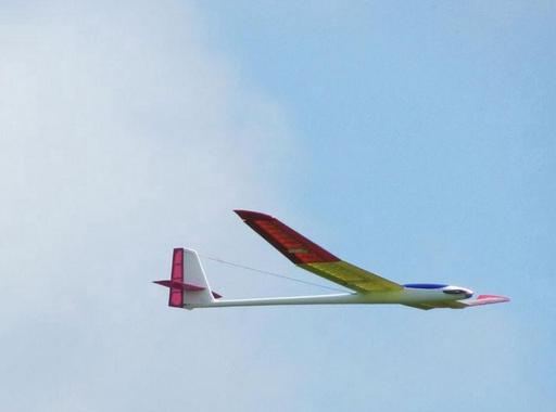 /files/TopmodelCZ Prelude 2.5M EP Thermal Glider 6.JPG